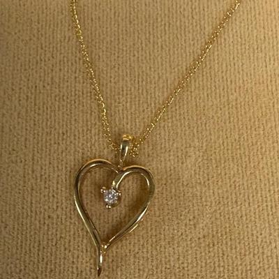 Heart With Diamind Like Stone Charm With Chain