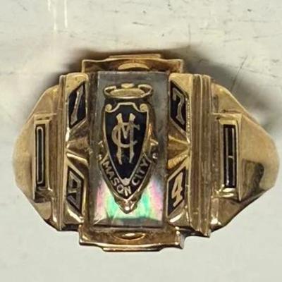 Vintage Class Ring - Retro JOSTEN 10k Yellow Gold Mother Of Pearl Black Enamel High School