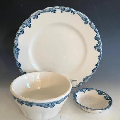 Union Pacific Syracuse “Overland” China Tableware