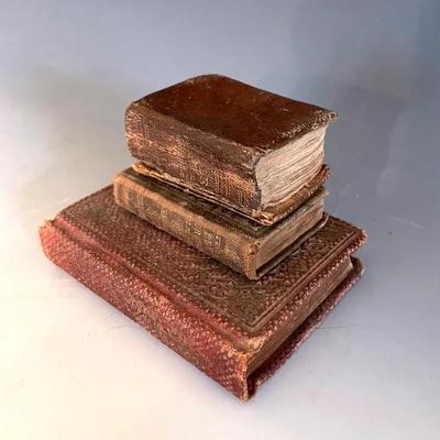 Three Miniature Antique Books, 1820-1860’s With “Child’s Life Of Washington”, “Dew-Drops” And Bible 