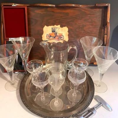 Oneida Tray With Barware And Etched Glasses 
