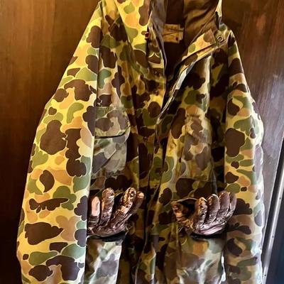 Cabelas Hunting Camo Jacket Thinsulate Sz XXL USA Made Zipper & Realtree Gloves