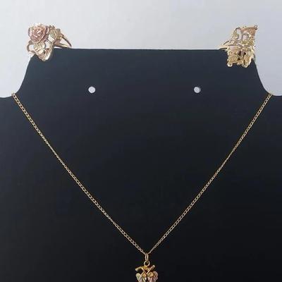 Black Hills Gold 2 Rings Sz 7 Necklace Pendant Set 