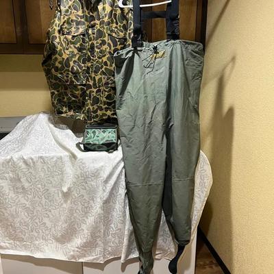 American Clearwater Rainwear Sz L, Vizzion Binoculars, Cabelas Waist Waders Dry Plus Sz MS Green