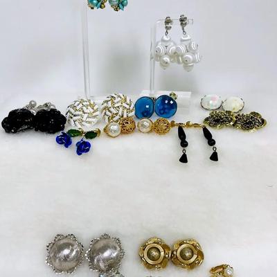 “Coro” “Sarah Coventry” and More Fashion Earrings 