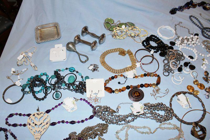 Sale Photo Thumbnail #165