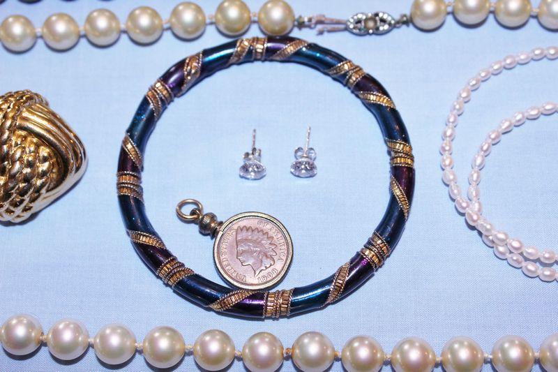 Sale Photo Thumbnail #192