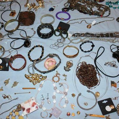 Sale Photo Thumbnail #142