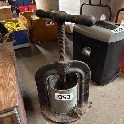 Sale Photo Thumbnail #43