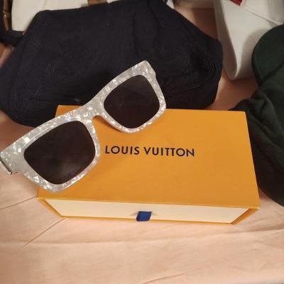 Sale Photo Thumbnail #4