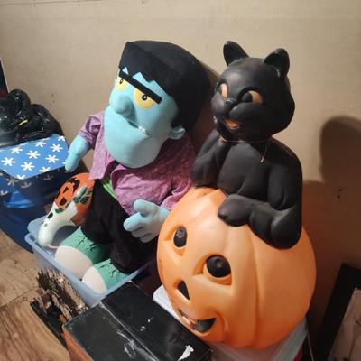 Sale Photo Thumbnail #100