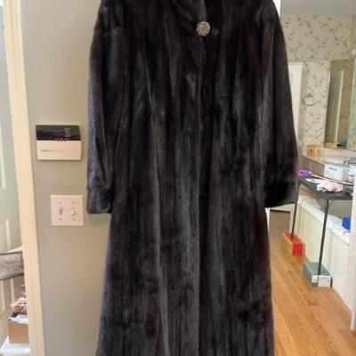 Sale Photo Thumbnail #47: Vintage full length mink coat