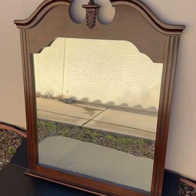 Bassett Furniture Queen Anne Vintage Cherrywood Dresser or Wall Mirror 