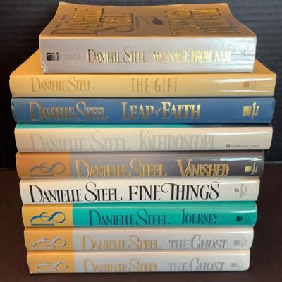 9 Danielle Steel Novels - 8 Hardback & 1 Paperback Books