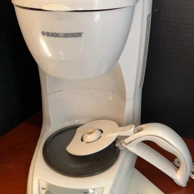 Black & Decker Carafe Coffee Pot Maker - Needs Carafe, Works Great