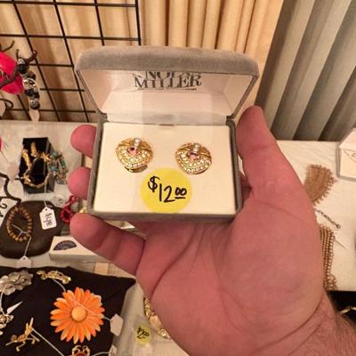 Sale Photo Thumbnail #75