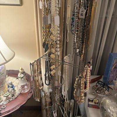 Sale Photo Thumbnail #77