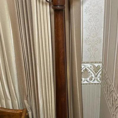 Wooden Coat/Hat Rack 