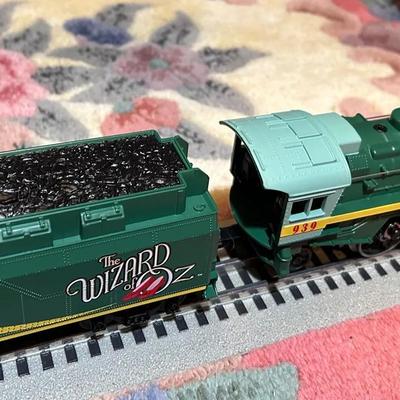 Lionel O-Guage Wizard Of Oz Model Train Set W/ Transformer & Track