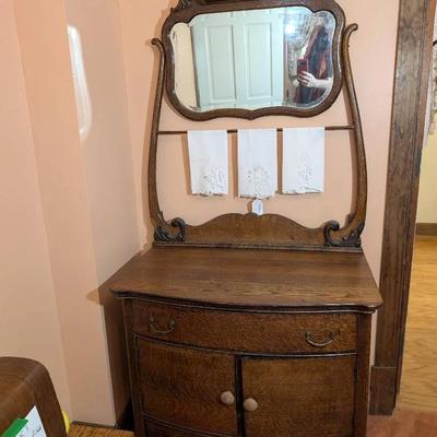 Antique Oak Wash Stand With Mirror 