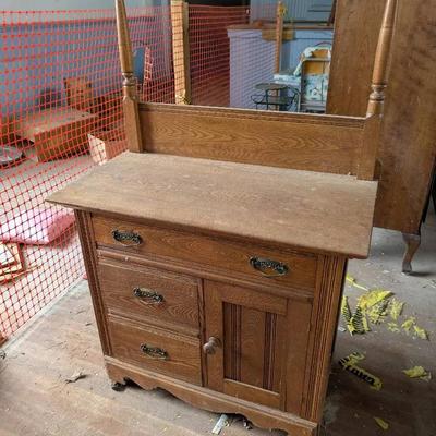 Vintage Oak Wash Stand