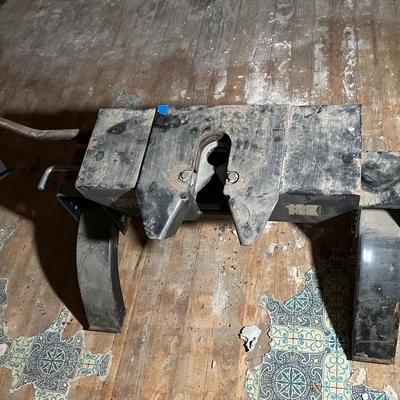 Hidden Hitch Heavy Duty Tow Hitch 