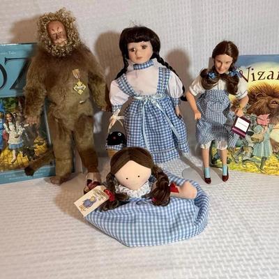 Wizard Of Oz Dolls And Books 