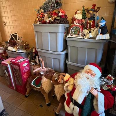 True Mystery Holiday Lot-8 Totes Full