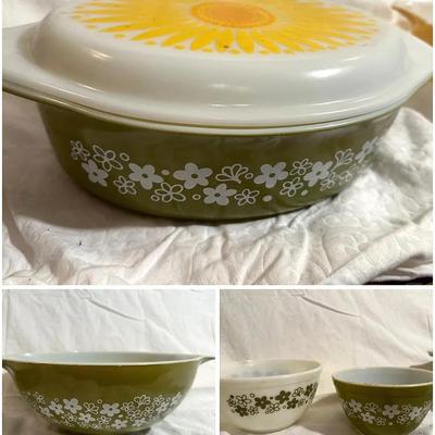 Group of Pyrex “Daisy Spring” Pieces