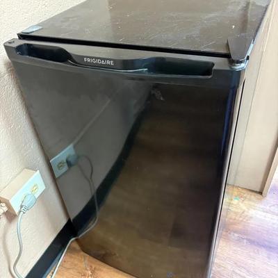 Frigidaire Mini Frig