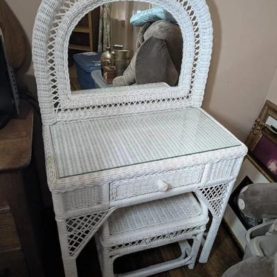 White Wicker Vanity w/ Mirror 