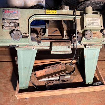Central Machinery Heavy Duty Bandsaw