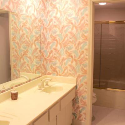 Sale Photo Thumbnail #33