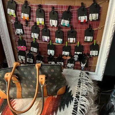 Sale Photo Thumbnail #91