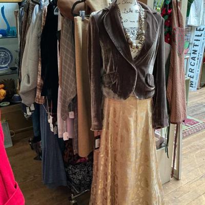 Sale Photo Thumbnail #37