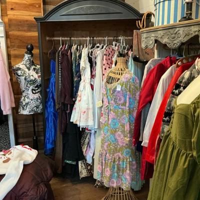 Sale Photo Thumbnail #27