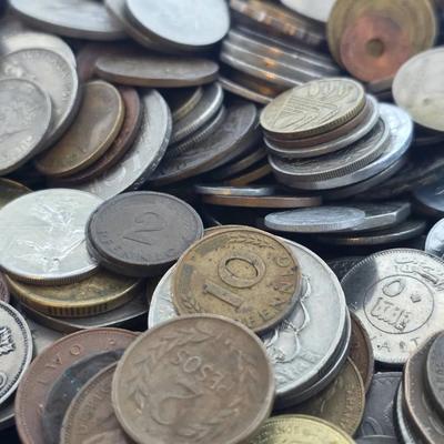 Over 5 Pounds of Foreign Coins