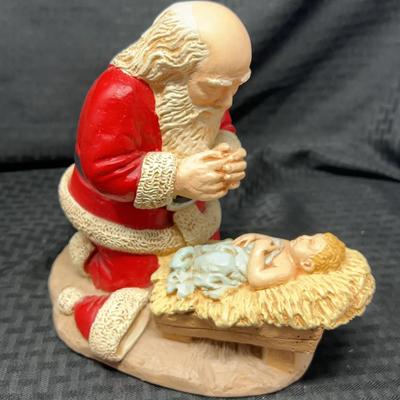 Kneeling Santa