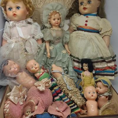 Vintage Dolls Collection 