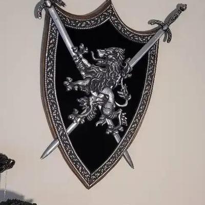 Large Family Crest Coat of Arms: Lion and Swords