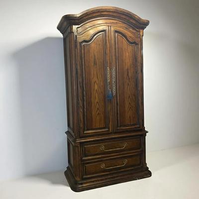 Sale Photo Thumbnail #26