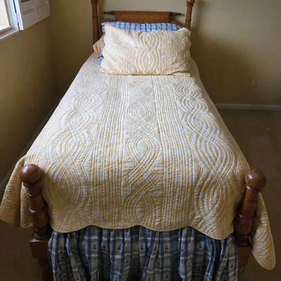 Vintage to Antique American Sheraton Twin Bed #1