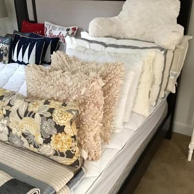 Sale Photo Thumbnail #46