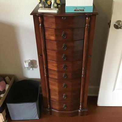 Sale Photo Thumbnail #143