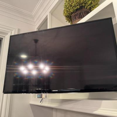 Sale Photo Thumbnail #36