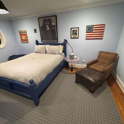 Sale Photo Thumbnail #126