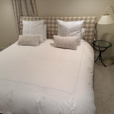 Sale Photo Thumbnail #163