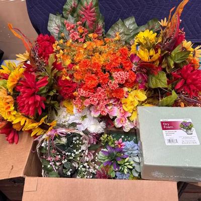 Mystery Box of Autumn Florals  & Dry Foam