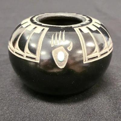Nana Kaa Santa Clara Small Black Pottery Pot