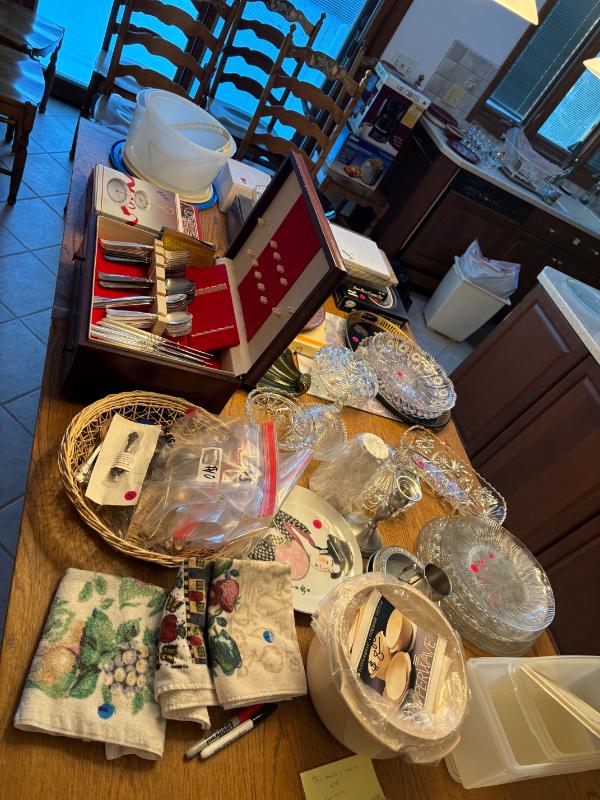 Sale Photo Thumbnail #16